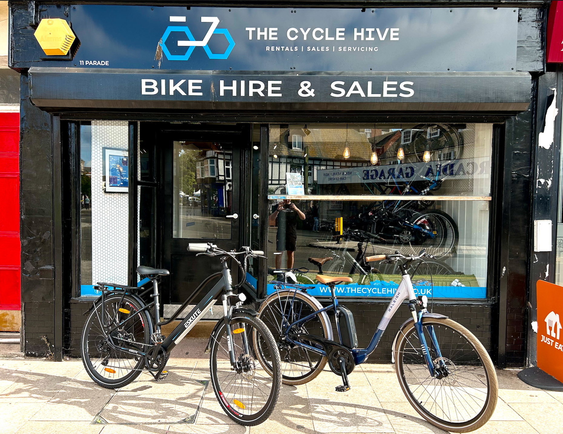 Exciting News: Electric Bikes Now Available for Hire at The Cycle Hive!